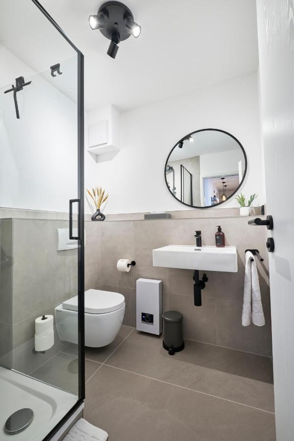 Park Avenue - Design Apartment Friesenstrasse - 4 Pers - Wlan - Netflix - 65 Zoll Tv Köln Exterior foto